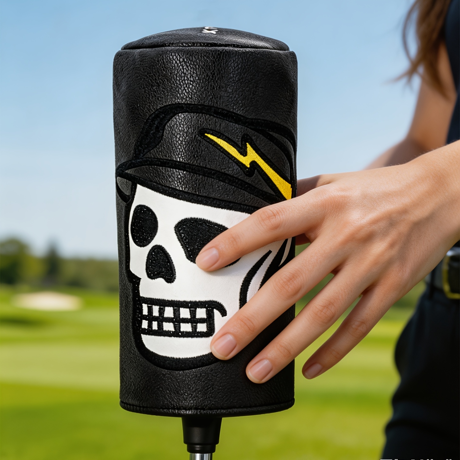 ゴルフ用ヘッドカバー1個。クールなスカル柄の野球帽デザイン。 - Golf Driver のレビューと価格